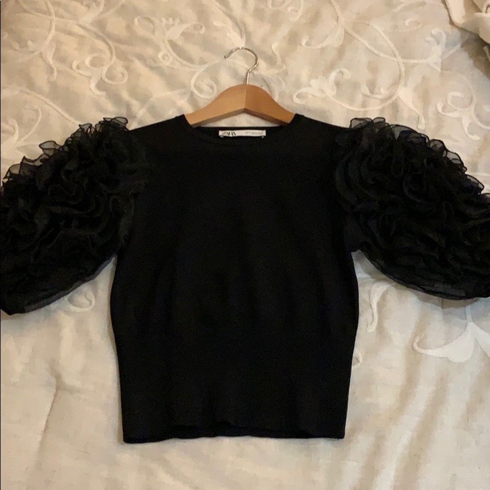 Cropped top with embellished sleeves
